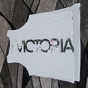 2019 VICTORIA SPORT FLORAL LOGO DESIGN DROPTAIL SIDE SLIT TANK-TOP